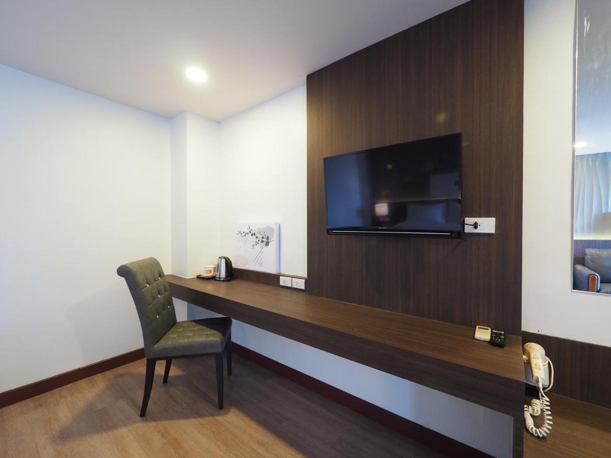 Pb Grand Hotel Hat Yai Bagian luar foto